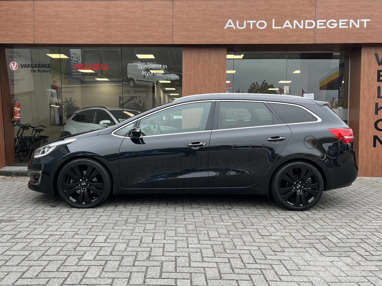 Kia Cee'd Sportswagon - 1.6 GDI DynamicLine | Navi | Camera | Cruise | LMV - AutoWereld.nl