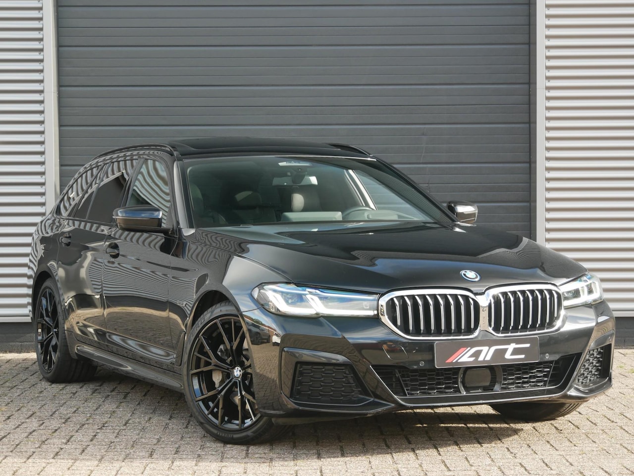 BMW 5-serie Touring - 530e xDrive M-Sport, Pano, Laser, Driv.Ass - AutoWereld.nl