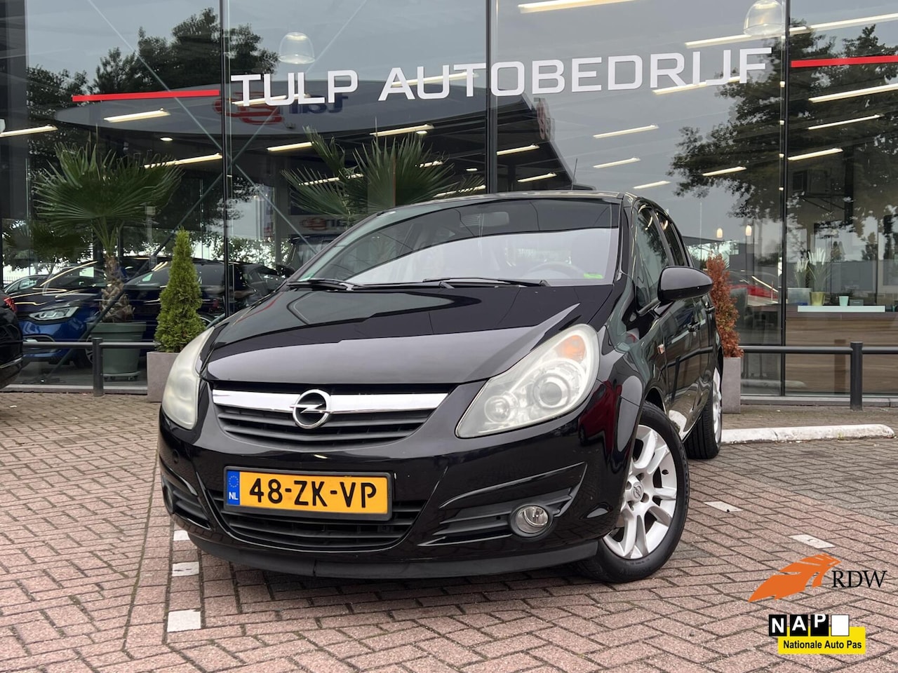Opel Corsa - 1.4-16V Business Sport 5-deurs Airco Cruise NAP - AutoWereld.nl