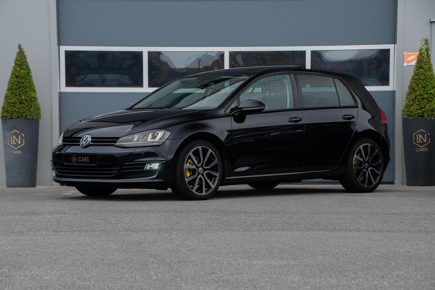 Volkswagen Golf - 1.4 TSI ACT Comfortline | panoramadak - AutoWereld.nl