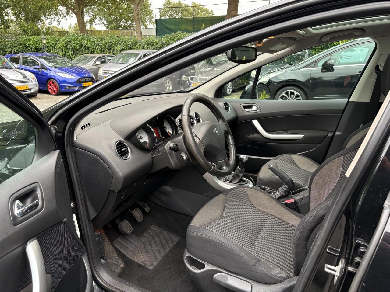 Peugeot 308 - 1.6 THP XT 5-drs! Nette en sportieve uitvoering!