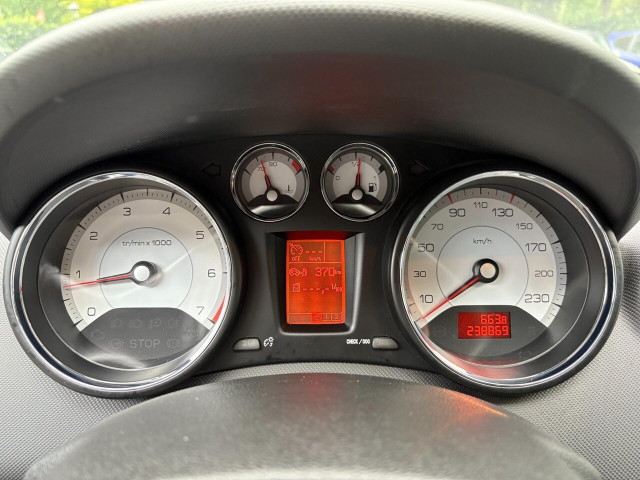 Peugeot 308 - 1.6 THP XT 5-drs! Nette en sportieve uitvoering!