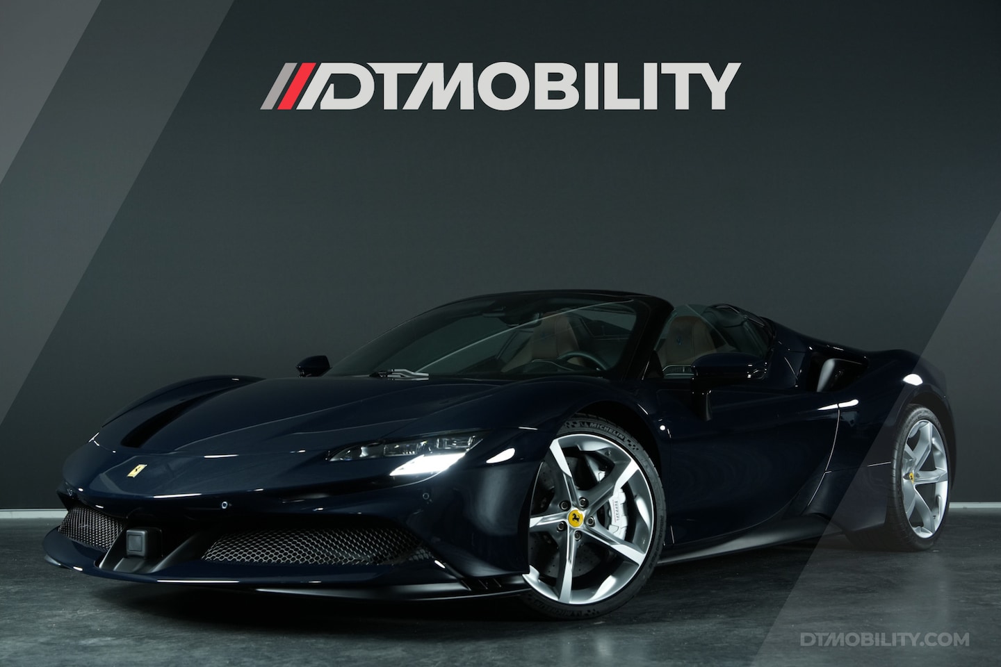 Ferrari SF90 Spider - 4.0 V8 | Blu Pozzi | Daytona Seats Cioccolato | - AutoWereld.nl