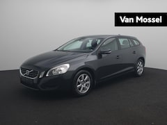 Volvo V60 - 1.6 T3 150pk Aut. Kinetic | Navi | Trekhaak | Cruise Control | Parkeersensoren | Climate C