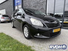 Toyota Verso - 1.8 VVT-i Dynamic Business