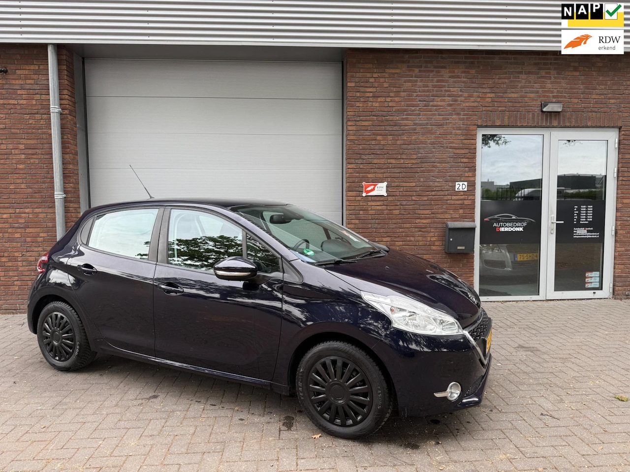 Peugeot 208 - 1.2 VTi Envy|AIRCO|NAVI|NIEUWE APK|CRUISE - AutoWereld.nl