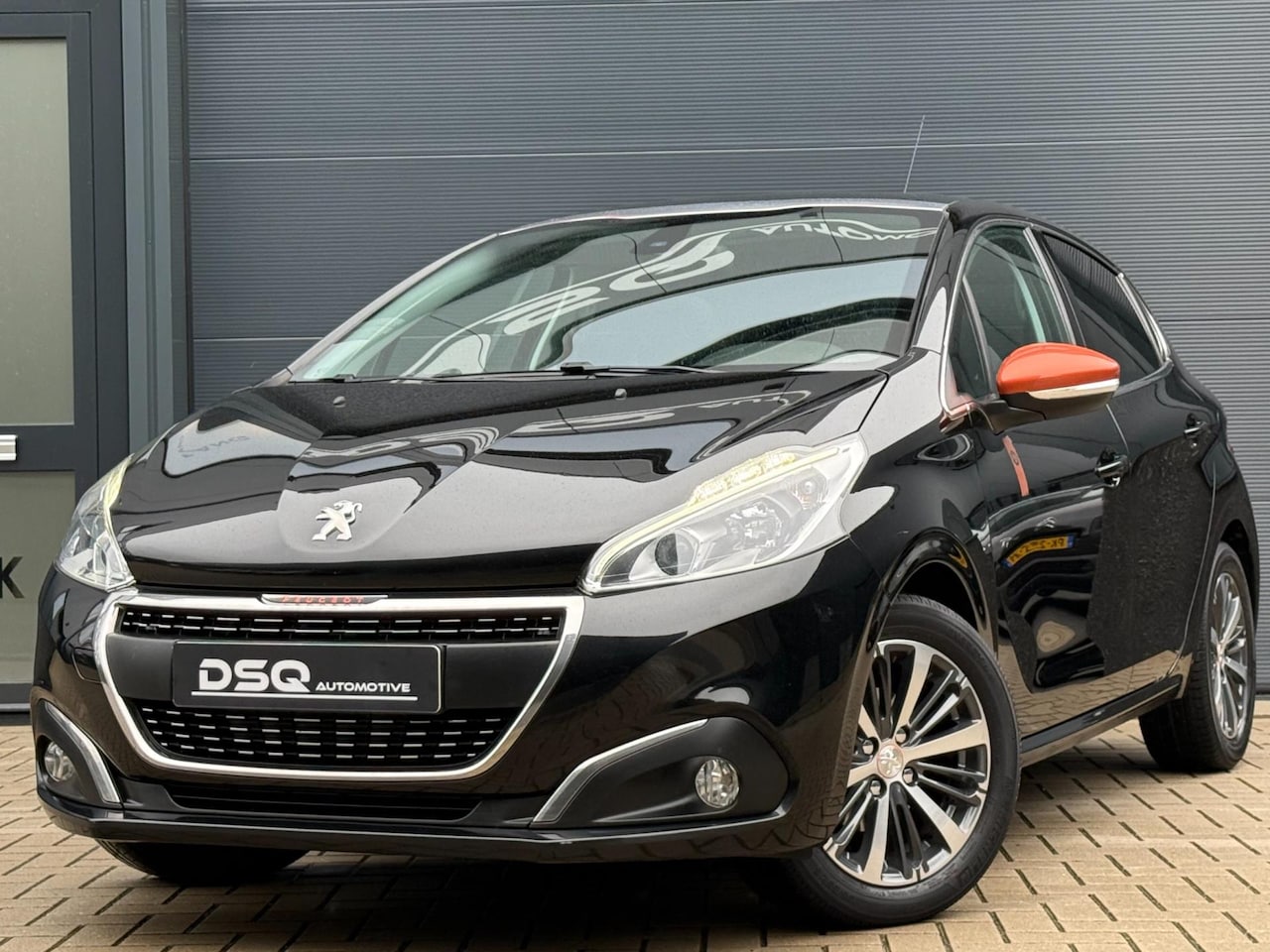 Peugeot 208 - 1.2 PureTech Roland Garros 1.2 PureTech Roland Garros - AutoWereld.nl
