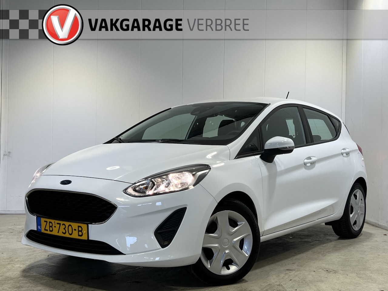 Ford Fiesta - 1.1 Trend | Navigatie | Parkeersensoren Achter | Voorruit Verwarmd | Airco | - AutoWereld.nl