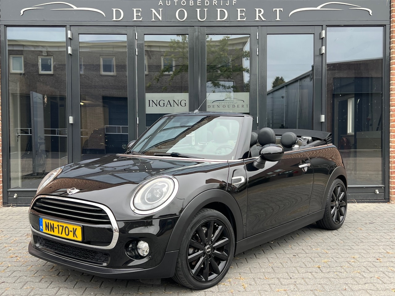 MINI Cabrio - Mini 1.5 Cooper Chili SB NAVI/LED/LEER - AutoWereld.nl