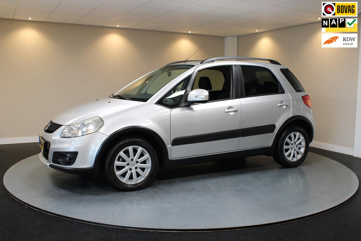 Suzuki SX4 - 1.6 Executive *Stoelverw.* Navi|Airco|NAP - AutoWereld.nl