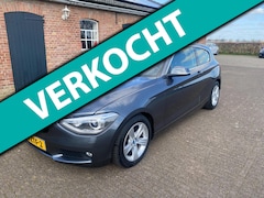 BMW 1-serie - 114i EDE Business+ met leder en navigatie