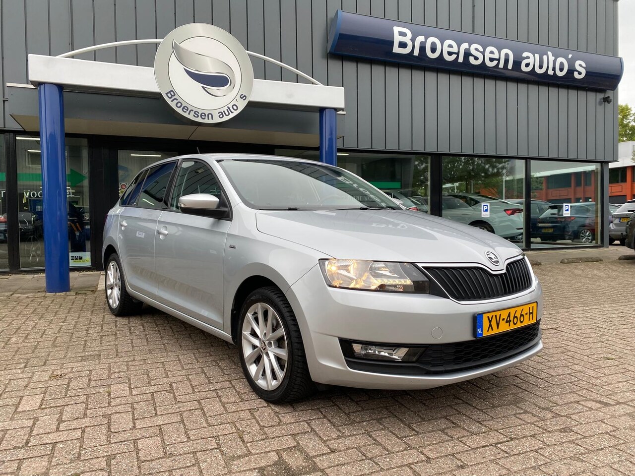 Skoda Rapid Spaceback - 1.0 TSI 110pk Clever met Stoelv, Trekhaak en Climatronic - AutoWereld.nl