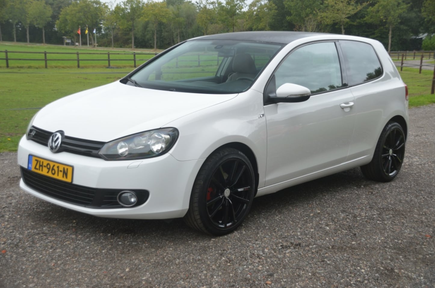 Volkswagen Golf - 1.6 Trendline Clima Cruise 18 Inch - AutoWereld.nl