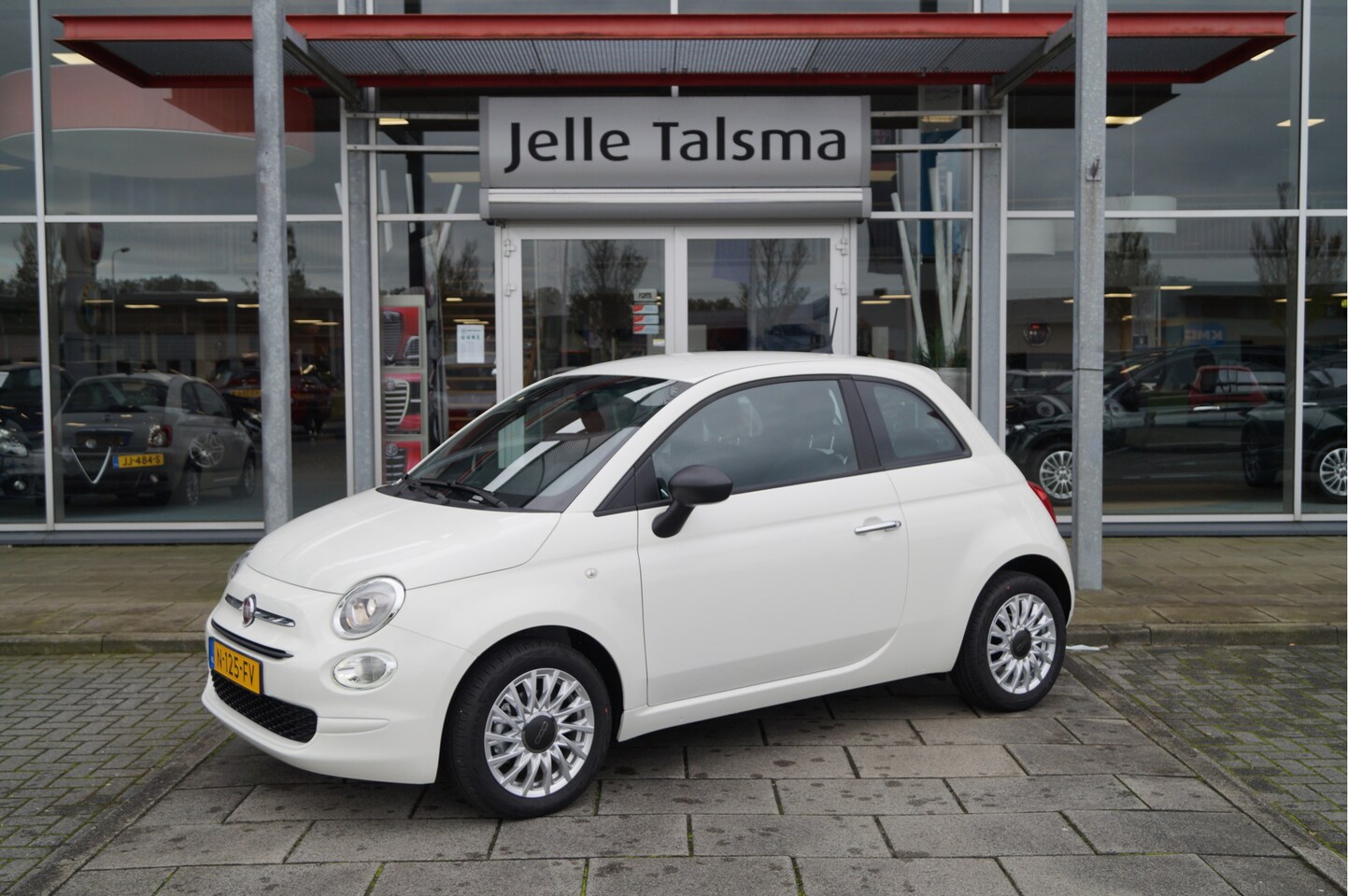 Fiat 500 - 1.0 Hybrid 70 Cult│15'' lmv│Navi│Android / Apple Carplay│PDC - AutoWereld.nl