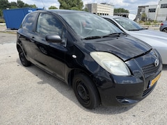 Toyota Yaris - 1.0 VVTi Terra
