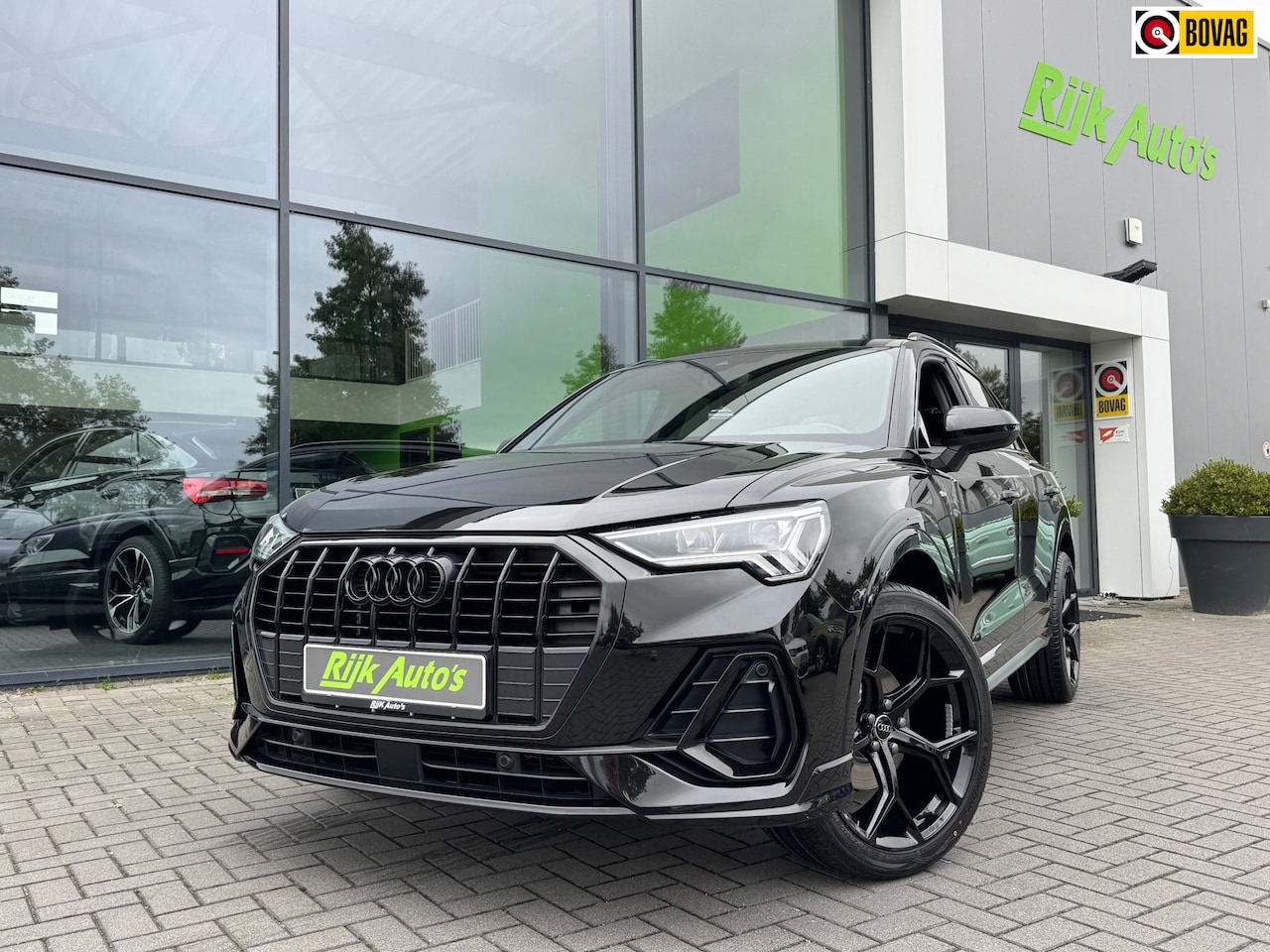 Audi Q3 - 35 TFSI 3X S-Line * Keyless * Matrix led * Carplay - AutoWereld.nl