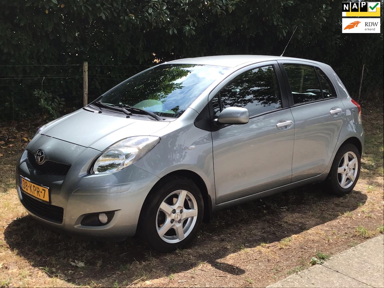 Toyota Yaris - 1.3 VVT-i Aspiration 1.3 VVTi Aspiration, met NAP, lage kmstand - AutoWereld.nl