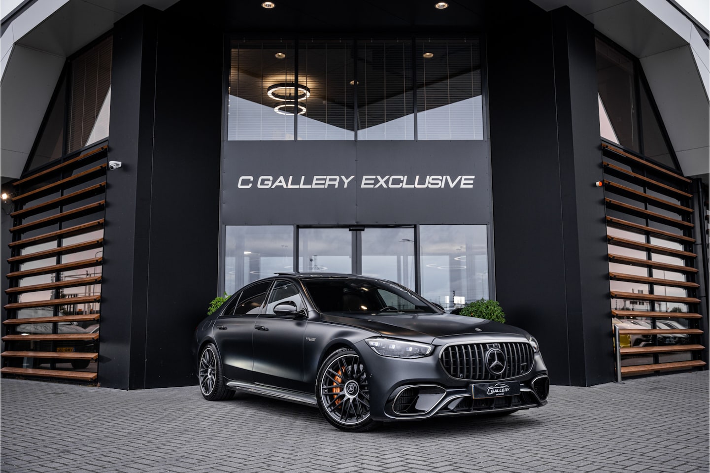 Mercedes-Benz S-klasse - AMG S63 E Performance - Manufaktur | Magno Nachtzwart | Panorama | Burmester | 4x Stoelmas - AutoWereld.nl