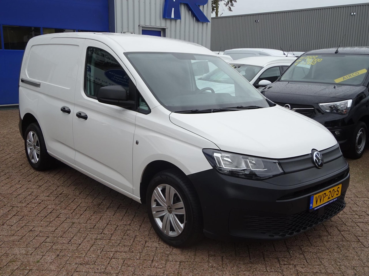 Volkswagen Caddy Cargo - 2.0 TDI Comfort AIRCO CRUISE MEDIACENTER SCHUIFDEUR - AutoWereld.nl