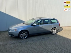 Volvo V70 - 2.0D Kinetic, '08, airco, cruise, trekhaak, lm velgen