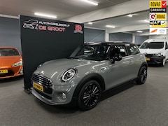 MINI Cooper - 1.5 Met Engelse lampen
