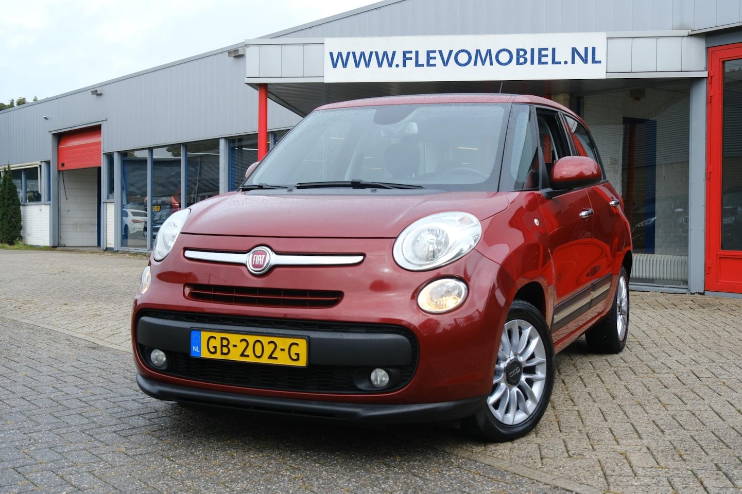 Fiat 500 L - 0.9 TwinAir Lounge Pano|Clima|Navi|LMV|Cruise - AutoWereld.nl