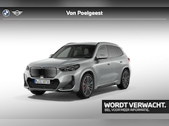 BMW iX1 - eDrive20 67 kWh | M Sportpakket Pro | Travel Pack | Innovation Pack | Glazen panoramadak