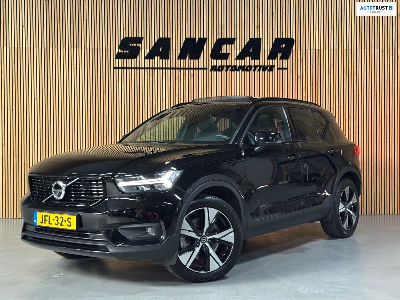 Volvo XC40 - 1.5 T5 Recharge R-Design / Pano / 360º / Harman/Kardon / 262 PK / Trekhaak / - AutoWereld.nl