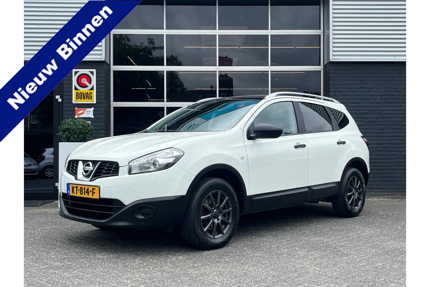 Nissan Qashqai+2 - Airco, Bluetooth, Cruise, Pano, Trekhaak 1.6 Visia - AutoWereld.nl