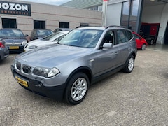 BMW X3 - 3.0i mooie auto lees tex