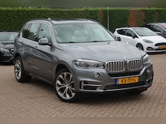 BMW X5 - xDrive40d High Exe. / Trekhaak / Panoramadak / 360Camera / Head-up / 20'' / Leder / Harman