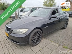 BMW 3-serie - 320i Business Line