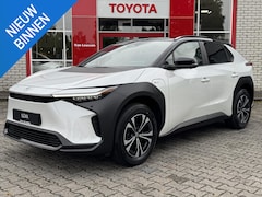 Toyota bZ4X - DYNAMIC 71 KWH BI-TONE NIEUW & DIRECT LEVERBAAR PANO-DAK PARK-SENSOREN BLIND-SPOT 360° CAM
