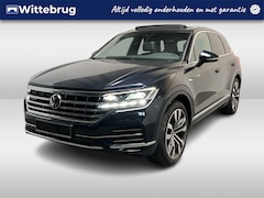 Volkswagen Touareg - 3.0 TSi eHybrid 4MOTION / AUTOMAAT/ PANO/ 381 PK/ LUCHTVERING/ TREKHAAK/ 360 CAMERA/ KEYLE