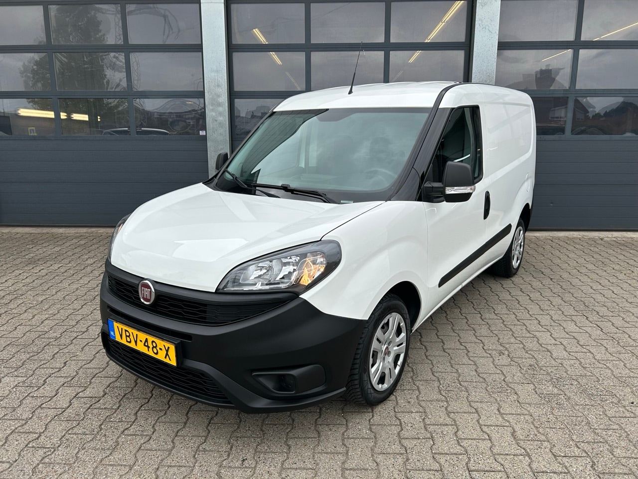 Fiat Doblò Cargo - GB 1.6 MultiJet 105pk L1H1 - AutoWereld.nl