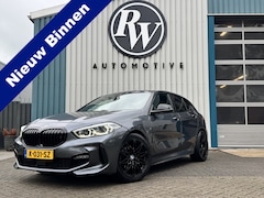 BMW 1-serie - 118d M-Pakket / Virtual / Adaptive / Camera / Apple Carplay / Alcantara