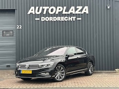 Volkswagen Passat - 1.5 TSI Elegance Business R Line