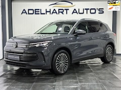 Volkswagen Tiguan - 1.5 eTSI Life Edition Automaat / Navigatie full map / Camera / Cruise control / Climate co