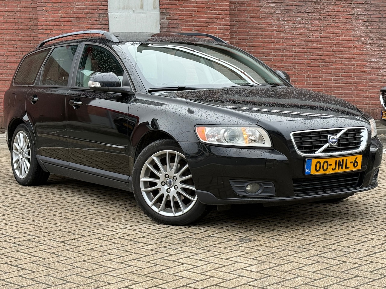 Volvo V50 - 1.6D S/S|PANNO|NAVI|TREKHAAK|DEALER-ONDERHOUDEN - AutoWereld.nl