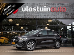 Mercedes-Benz GLA-Klasse - 250 e Business Solution AMG Limited , Trekhaak, Camera, Voorstoelen verwarmd, Cruise