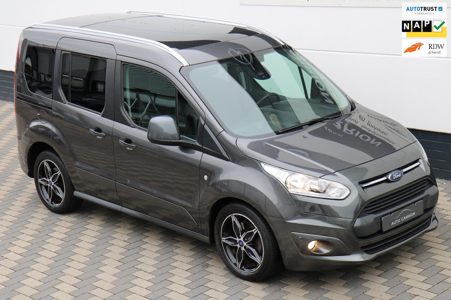 Ford Tourneo Connect Compact - 1.0 Titanium Pano Airco Cruise - AutoWereld.nl
