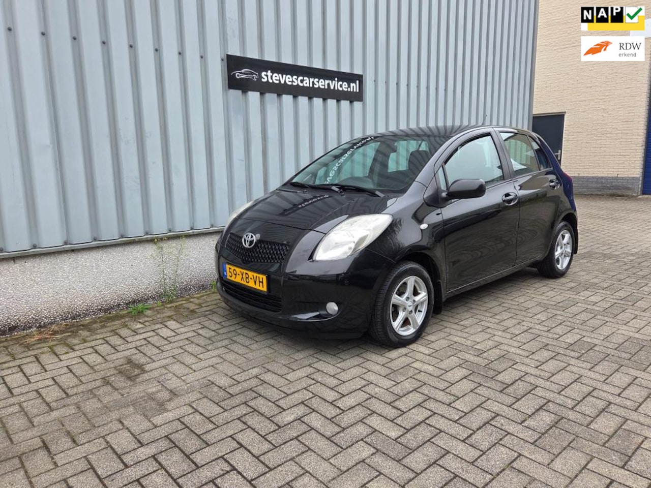 Toyota Yaris - 1.3 VVTi Luna 149dk. Airco 5drs keyless entry - AutoWereld.nl