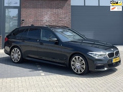 BMW 5-serie Touring - 530d xDrive M-Pakket 2019 RIJK UITGERUST