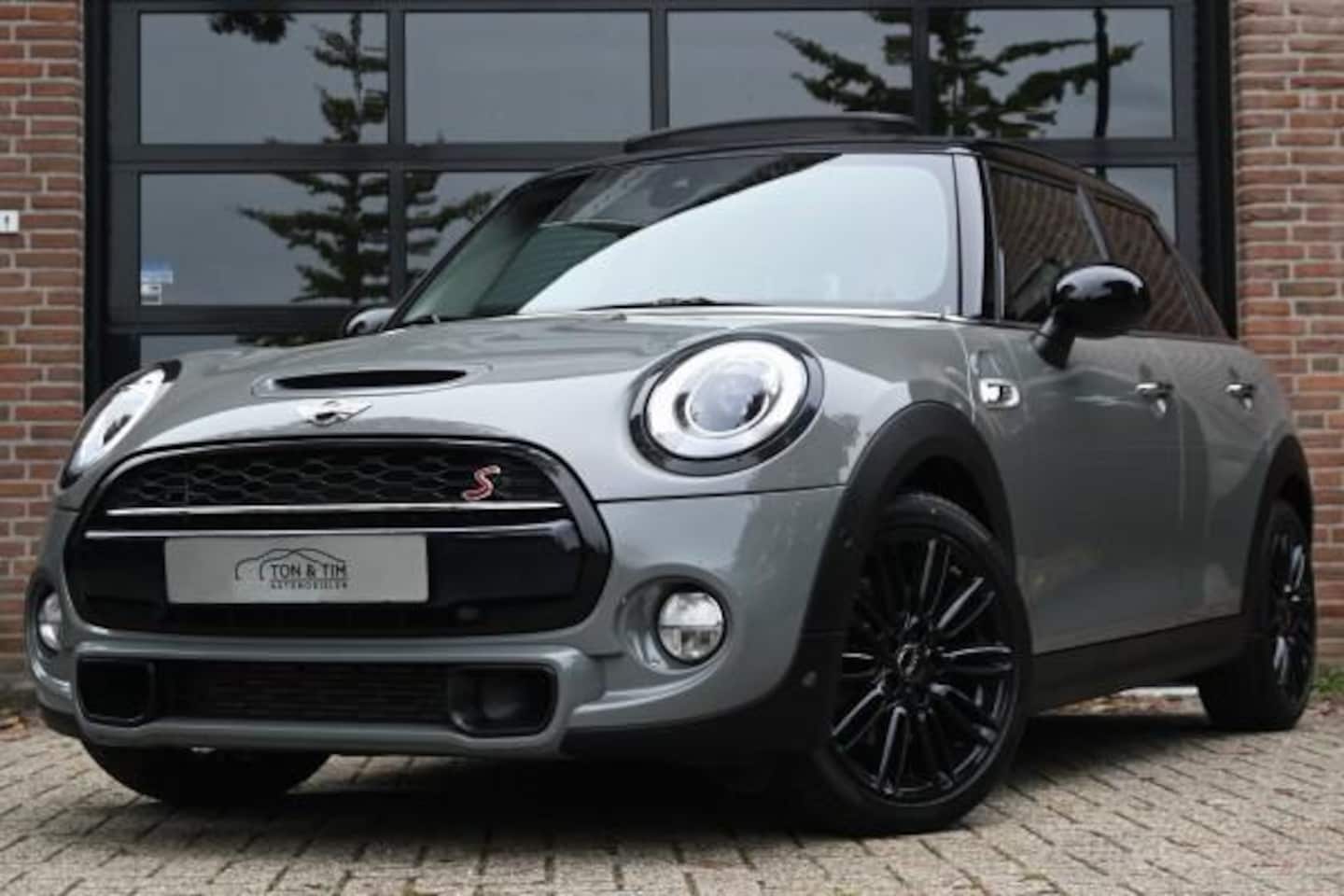 MINI Cooper S - Mini 2.0 Chili BLACK Pano Leder A.Cruise DealerOH '17 - AutoWereld.nl