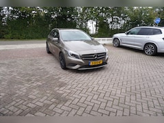 Mercedes-Benz A-klasse - 180 Edition Navigatie 4U3 TREKHAAK CRUISE NAVI