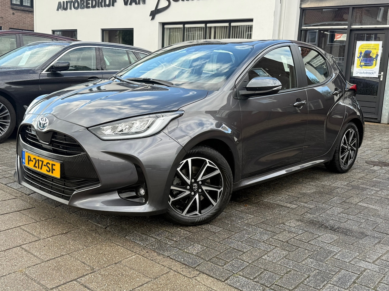 Toyota Yaris - 1.5 Hybrid Dynamic 1.5 Hybrid Dynamic, Trekhaak,Apple Carplay/Android,Navigatie,Achteruitrij camera - AutoWereld.nl
