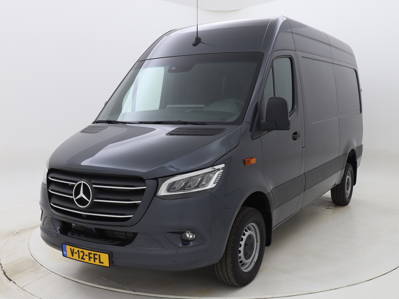 Mercedes-Benz Sprinter - 419 1.9 CDI 366 L2H2 9G-Automaat Nieuw BPM Vrij LED Navigatie Achteruitrijcamera - AutoWereld.nl