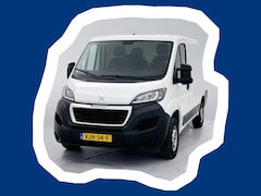 Peugeot Boxer - 330 2.2 BlueHDi 120 L1H1 Premium Navigatie Achteruitrijcamera Betimmering Cruise Control