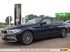 BMW 5-serie - 530e iPerformance High Executive 258pk | HUD | Softclose | Stuurverwarming