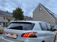 Peugeot 308 - 1.2 e-THP GT Line 5DRS 121dkm Pano Wit